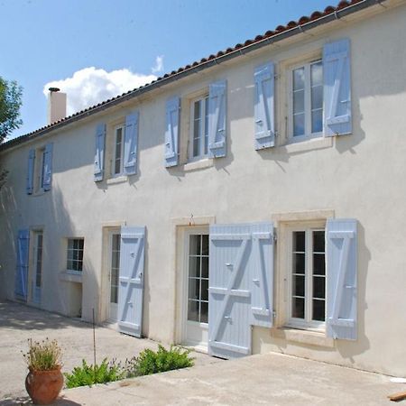 La Tonnelle Fleurie Chambres D'Hotes Sainte-Soulle Eksteriør billede